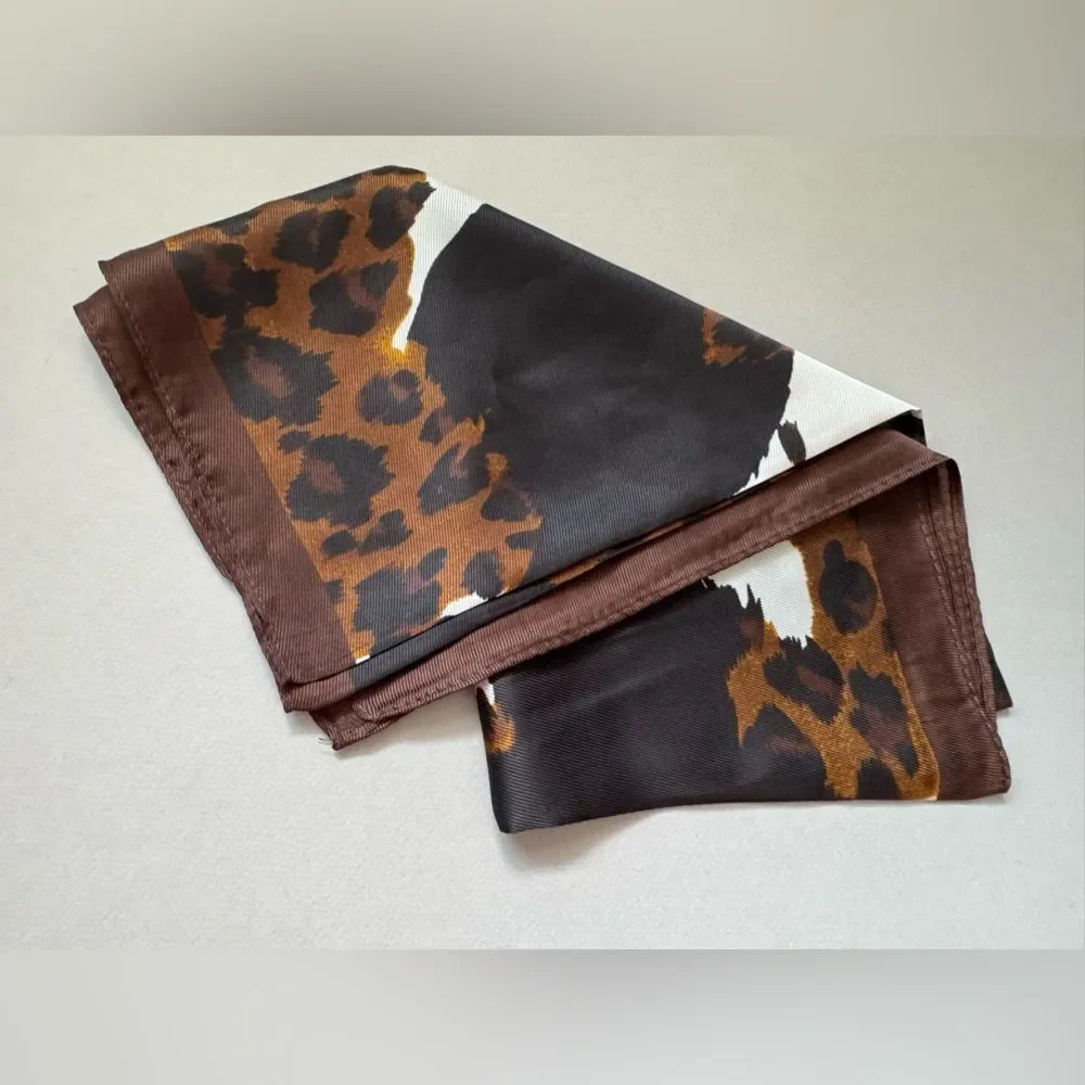 Elegant Leopard Print Scarf N1110